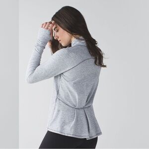 Lululemon Warm Your Core Long SlvTee Tonka Stripe Heather Slate/White sz 6